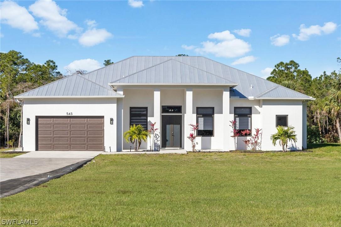 543 9th St., Naples, FL 34117