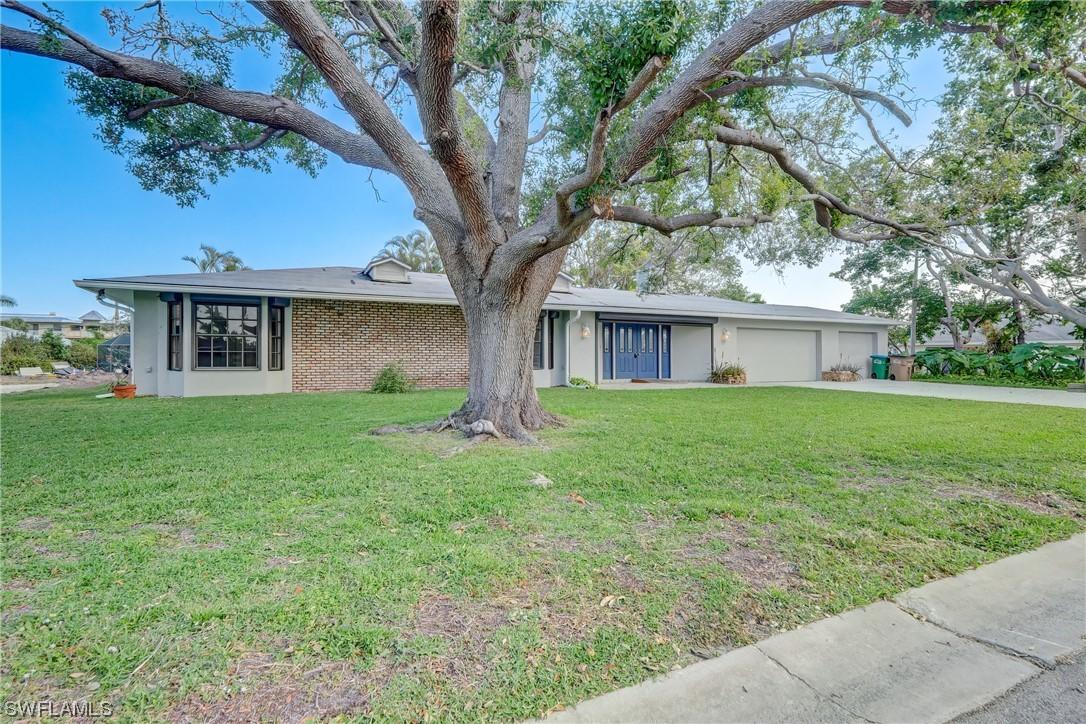 4317 SE 16th Pl., Cape Coral, FL 33904