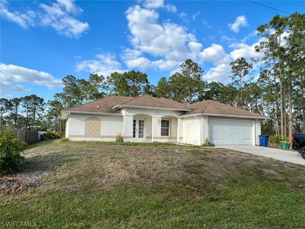 1073 Bells St., Lehigh Acres, FL 33974