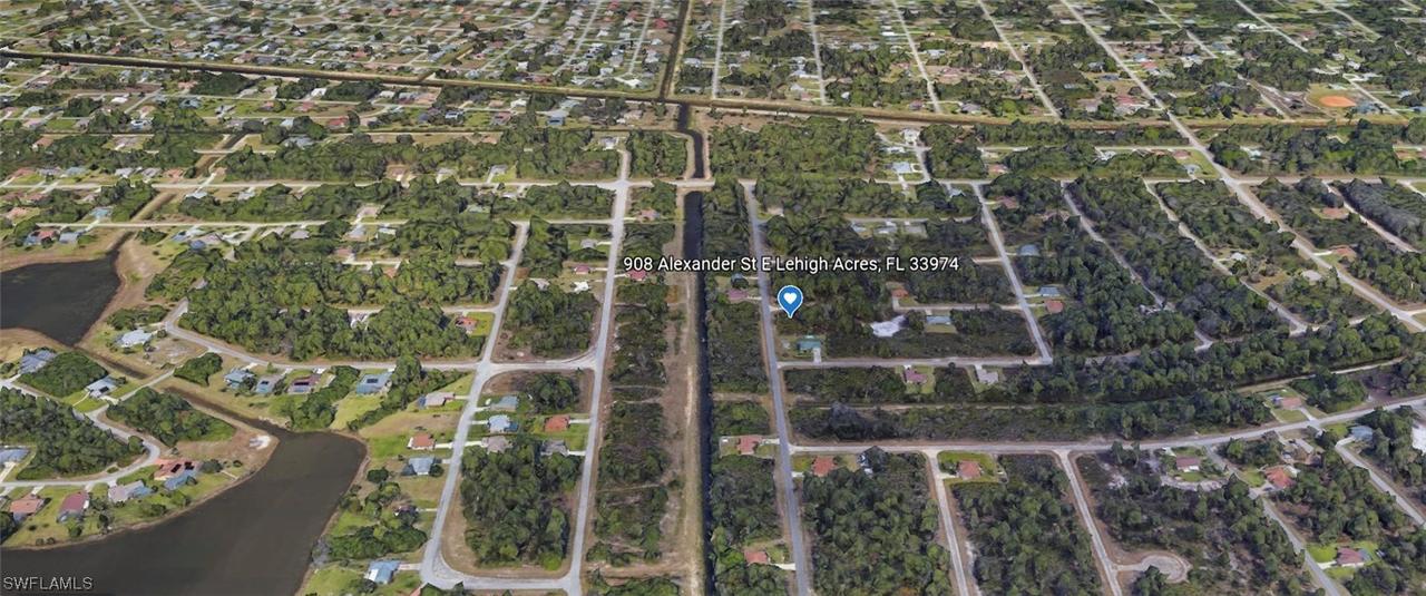 908 Alexander St., Lehigh Acres, FL 33974
