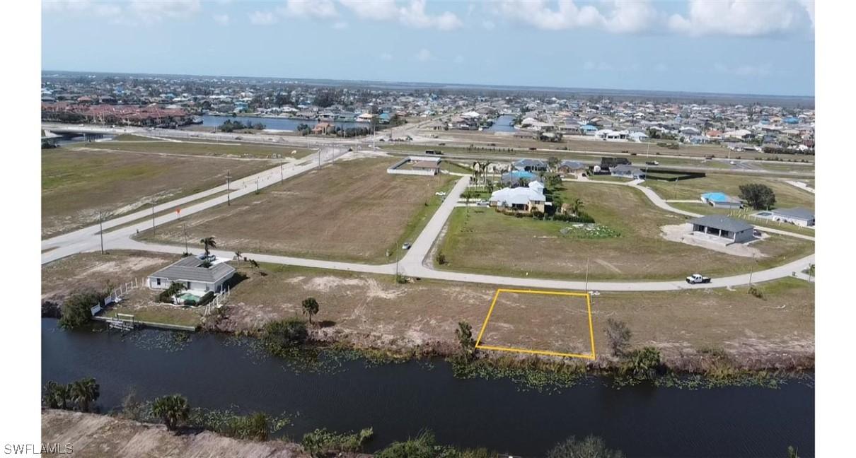 19 NW 30th Pl., Cape Coral, FL 33993