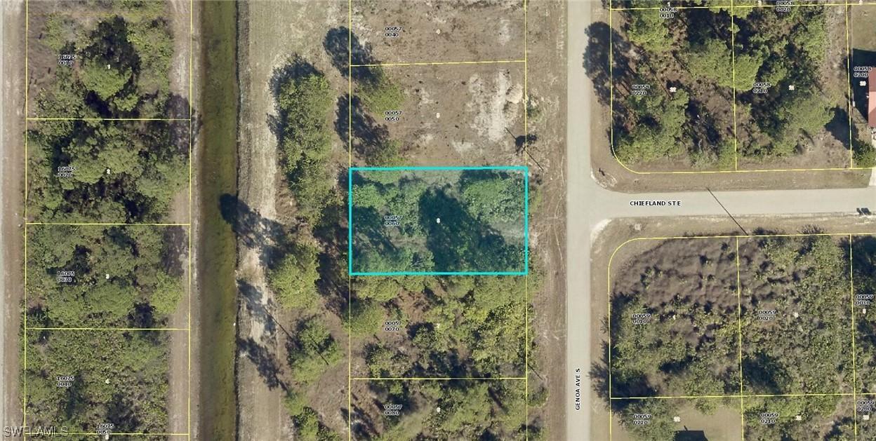 438 Genoa Ave., Lehigh Acres, FL 33974