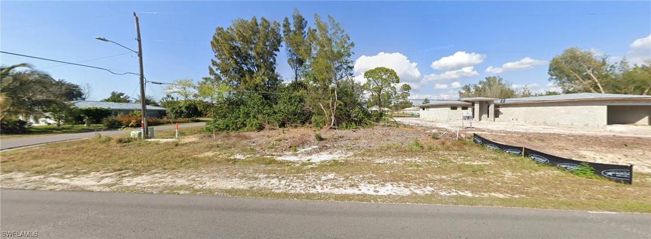 1811 SW 4th St., Cape Coral, FL 33991