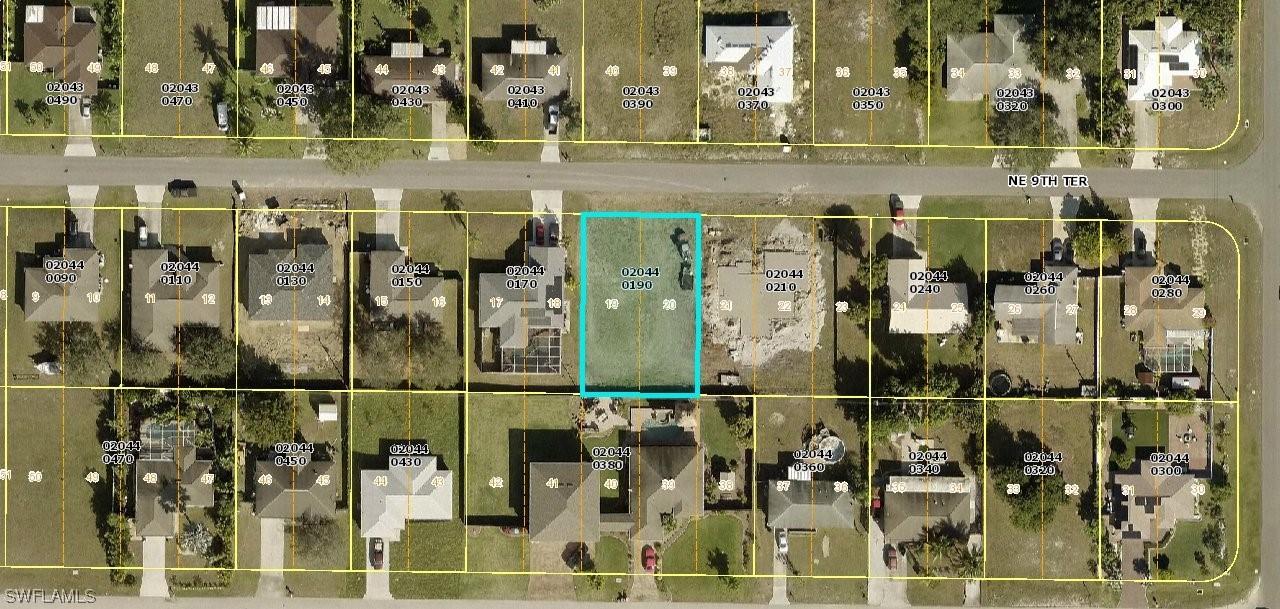 1208 NE 9th Ter., Cape Coral, FL 33909