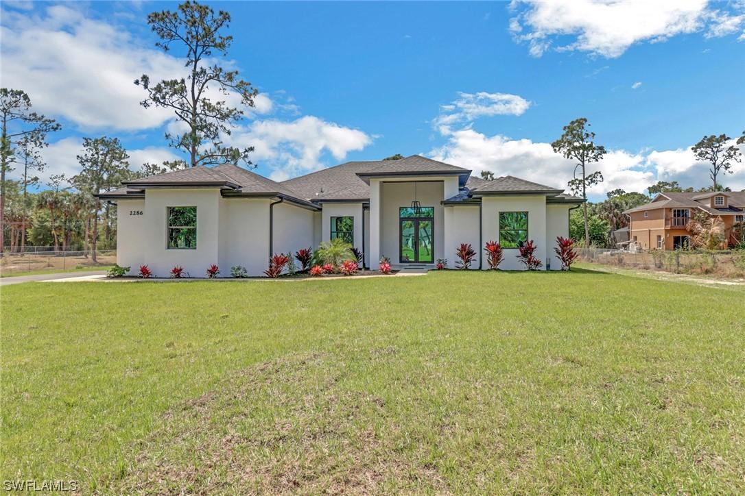 2286 2nd Ave., Naples, FL 34117