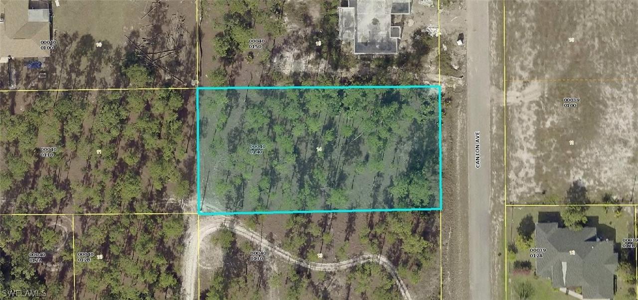 303 Canton Ave., Lehigh Acres, FL 33936