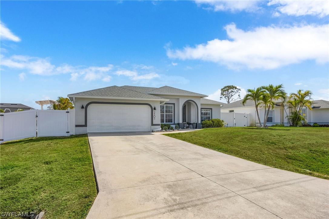2205 SW 19th Pl., Cape Coral, FL 33991