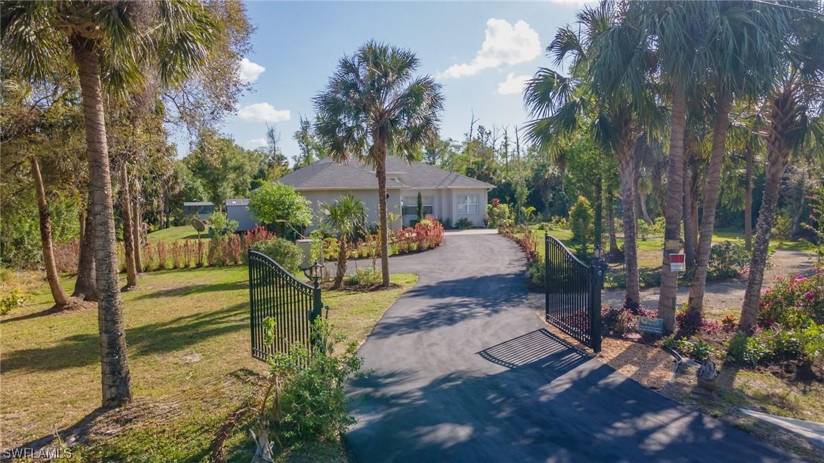 3646 28th Ave., Naples, FL 34117