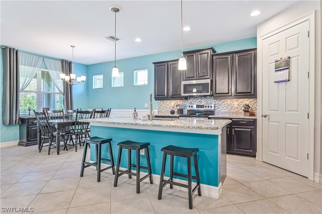 3164 Royal Gardens Ave., Fort Myers, FL 33916