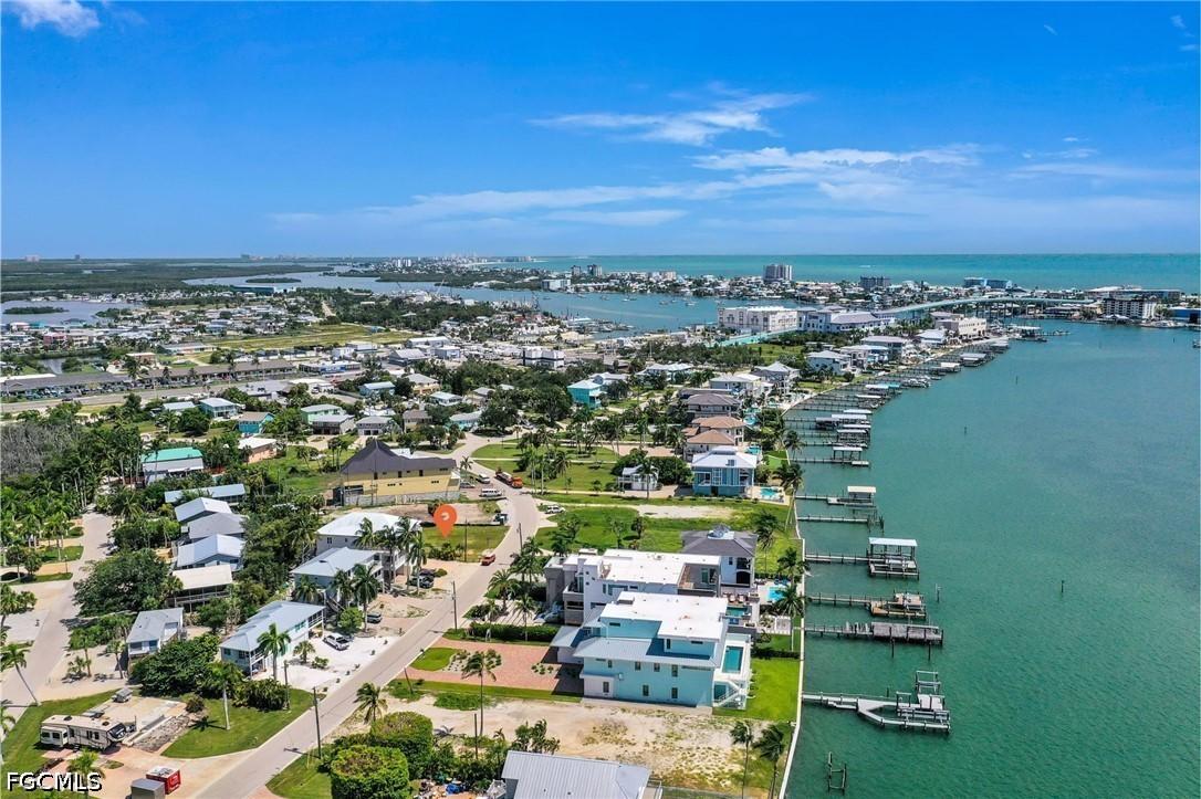 947 San Carlos Dr., Fort Myers Beach, FL 33931