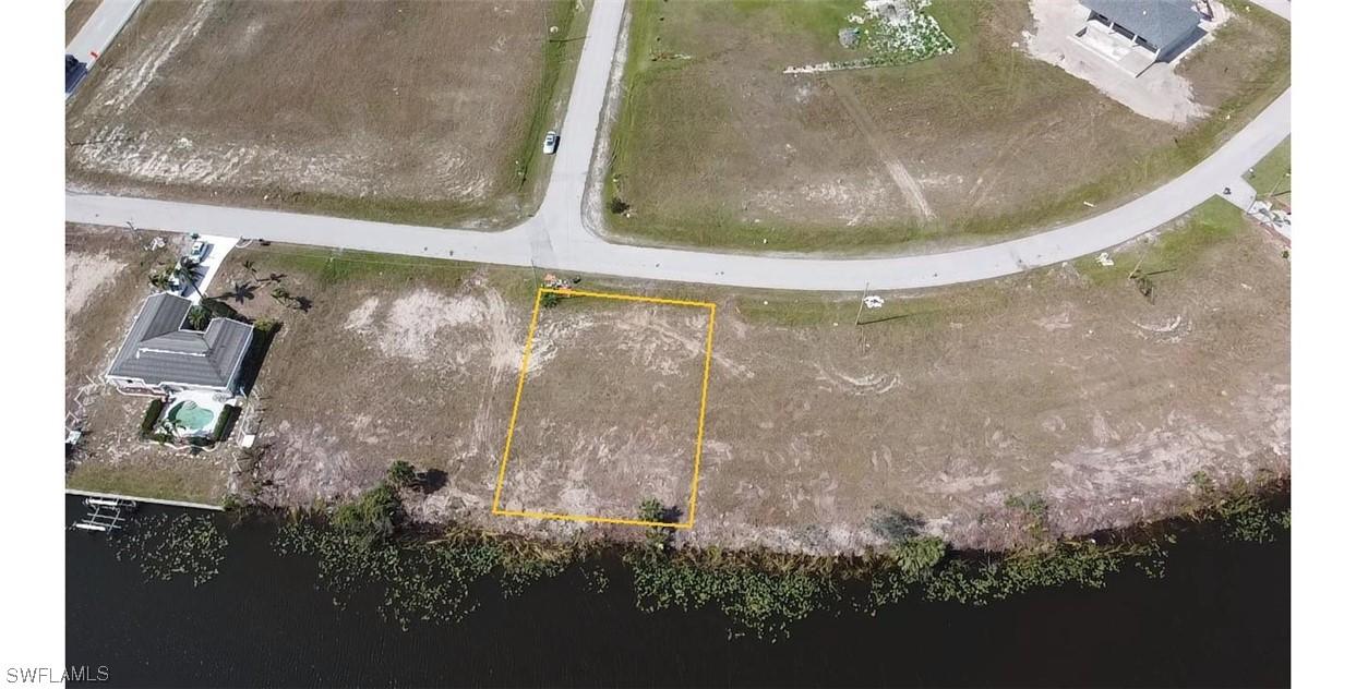 15 NW 30th Pl., Cape Coral, FL 33993