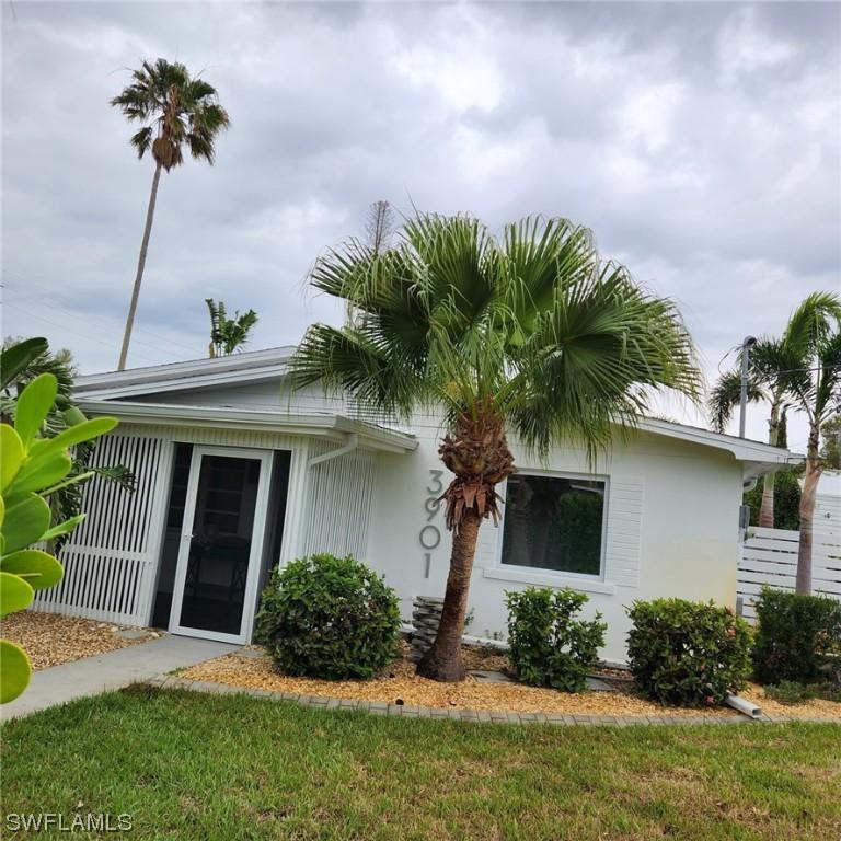 3901 Princeton St., Fort Myers, FL 33901