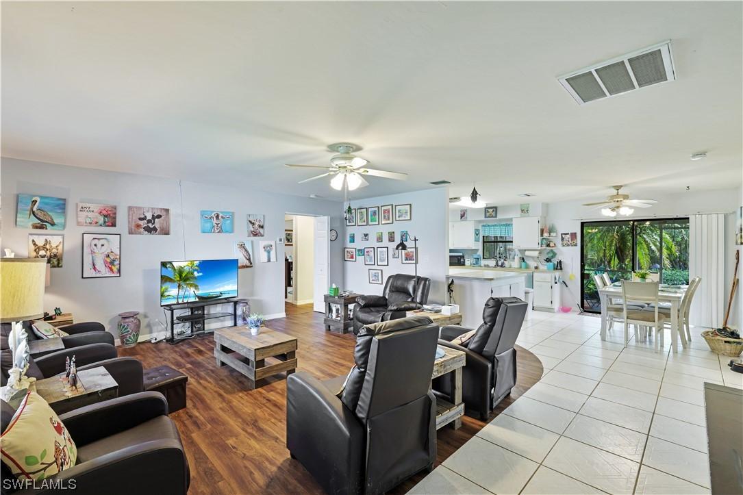 210 SE 19th Ln., Cape Coral, FL 33990