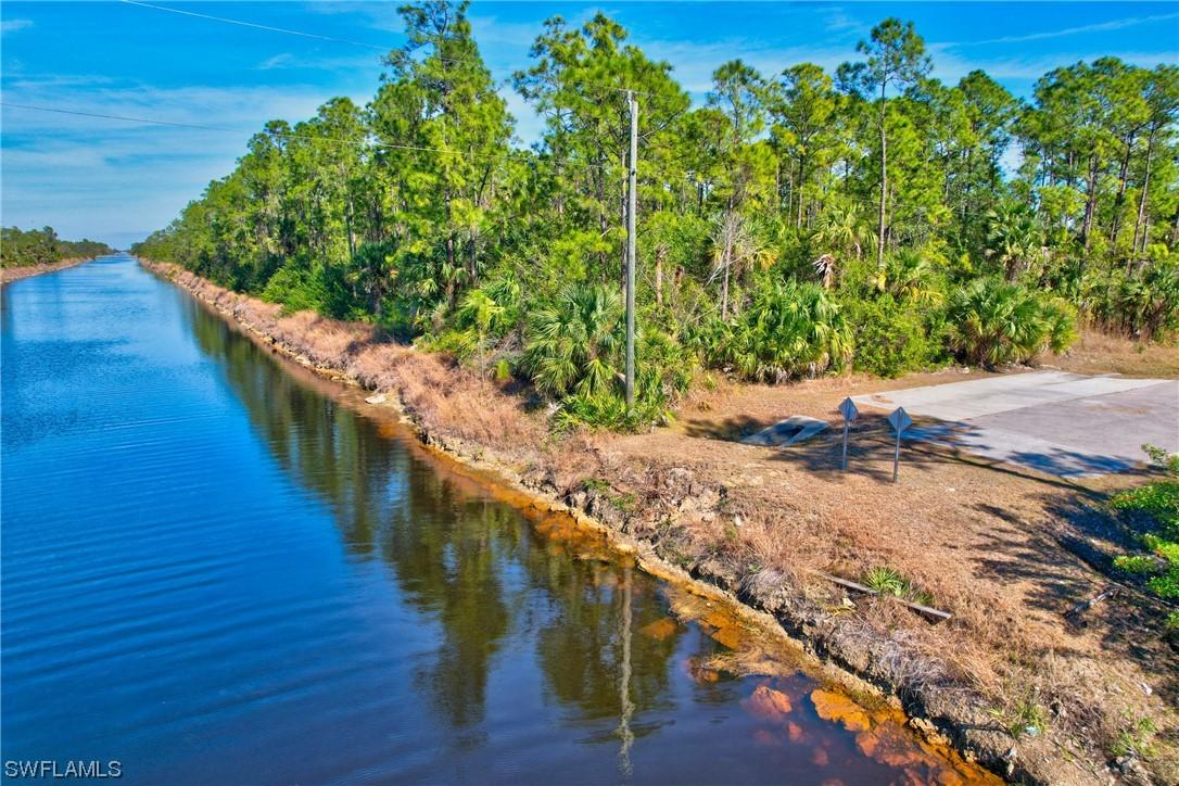 14 Ave., Naples, FL 34120