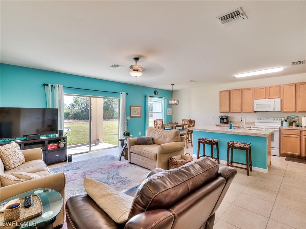 8219 Gopher Tortoise Tr., Lehigh Acres, FL 33972