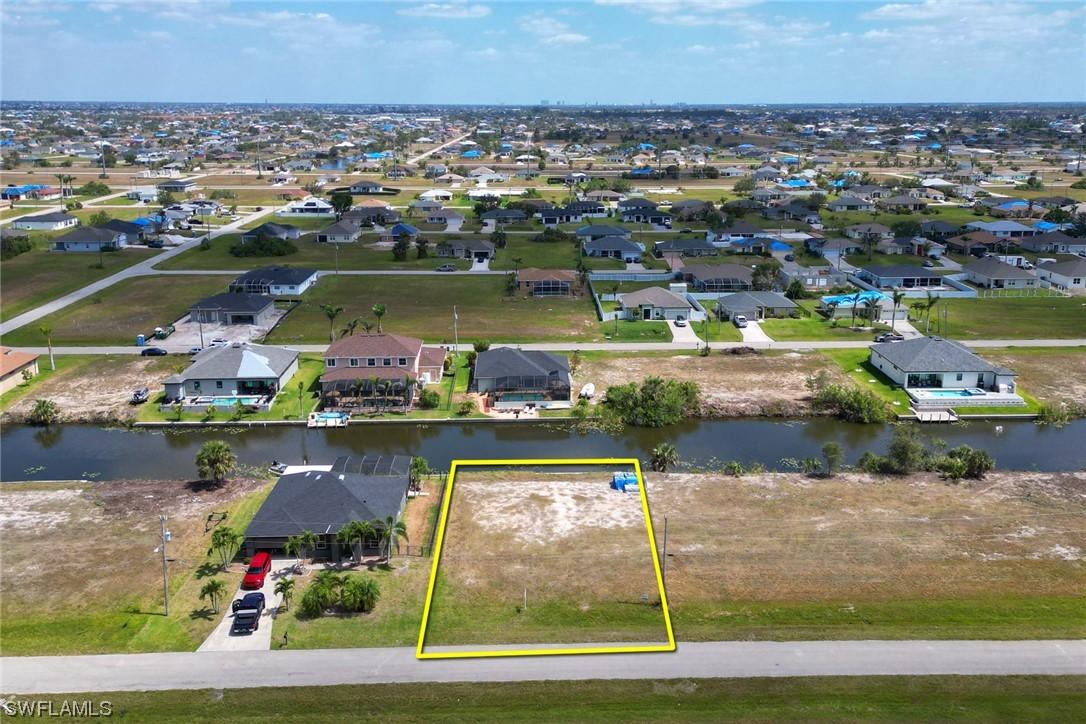 301 NW 26th Pl., Cape Coral, FL 33993