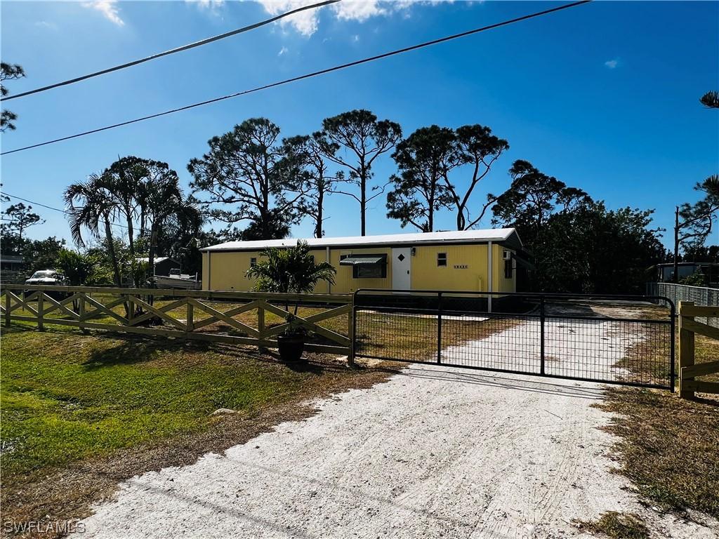 15424 Mapletree Dr., Punta Gorda, FL 33955