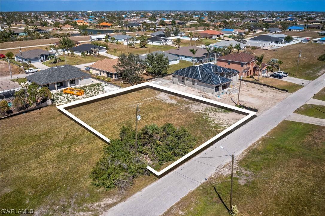 2107 NW 8th Ter., Cape Coral, FL 33993