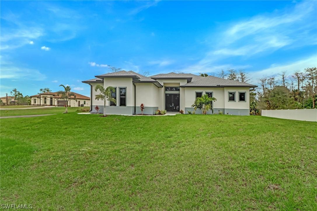 4033 6th Ave., Naples, FL 34120