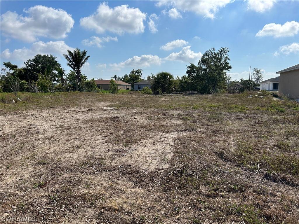 1043 NE 10th Pl., Cape Coral, FL 33909