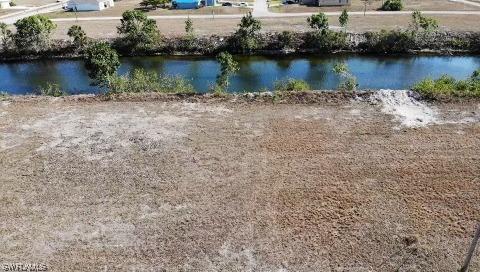 812 NW 20th St., Cape Coral, FL 33993