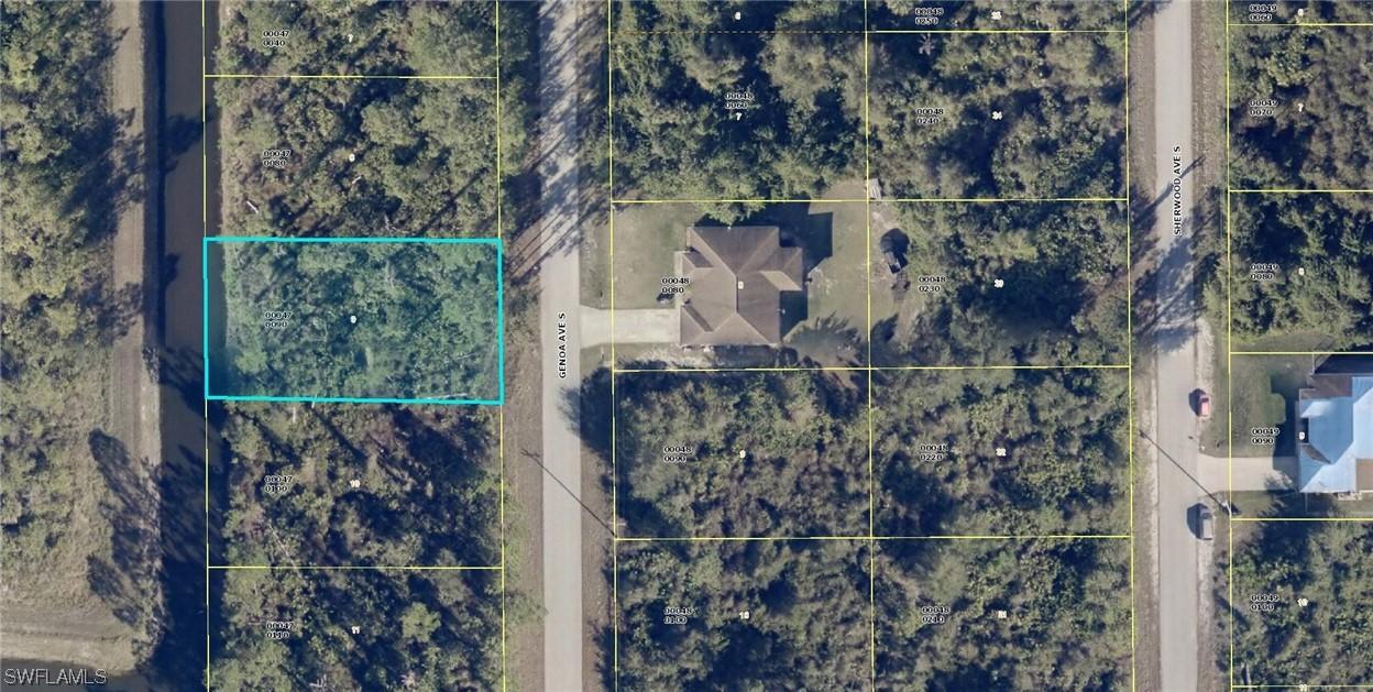 560 Genoa Ave., Lehigh Acres, FL 33974