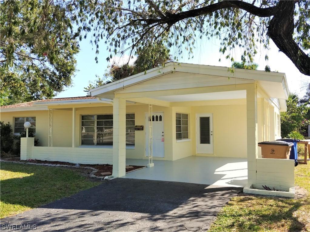 112 Clayton Ave., Lehigh Acres, FL 33936
