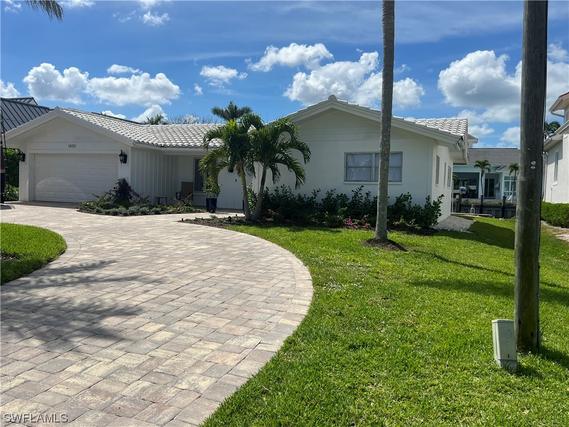 New Homes with In-ground Swimming Pools in Naples: March 26th to April 1st