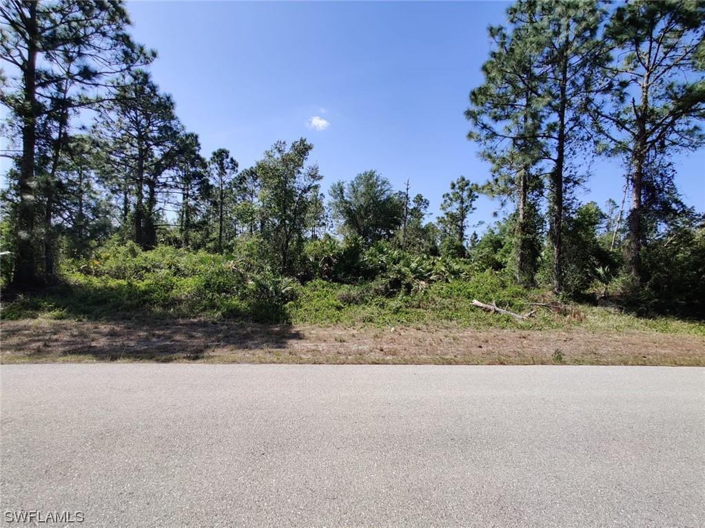 636 Raintree St., Lehigh Acres, FL 33974