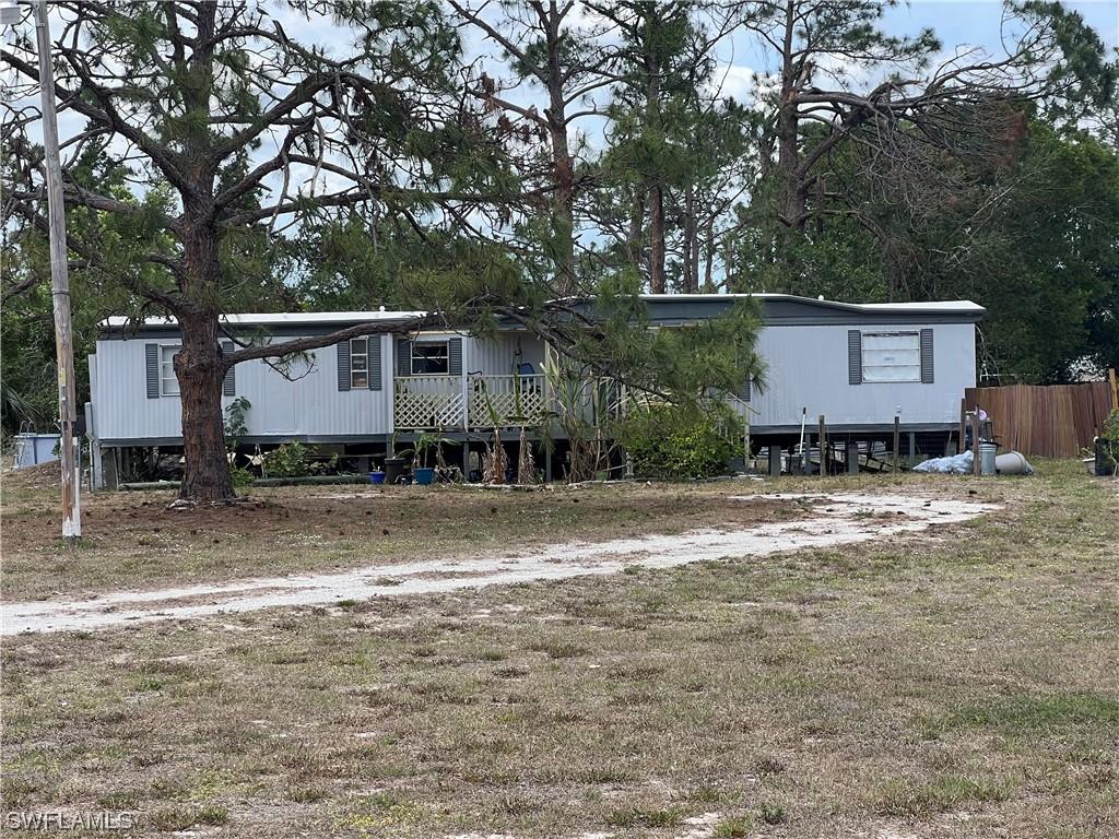 8000 Breeze Dr., North Fort Myers, FL 33917