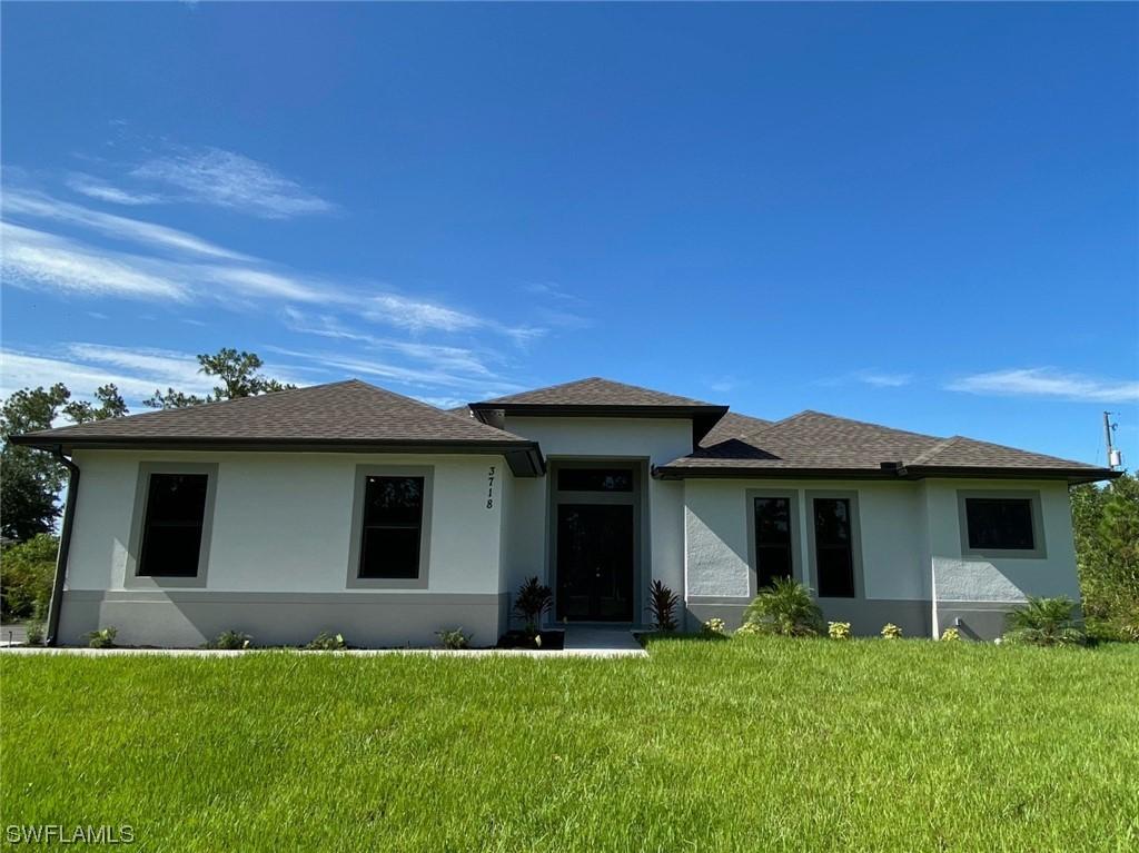 2372 6th Ave., Naples, FL 34120