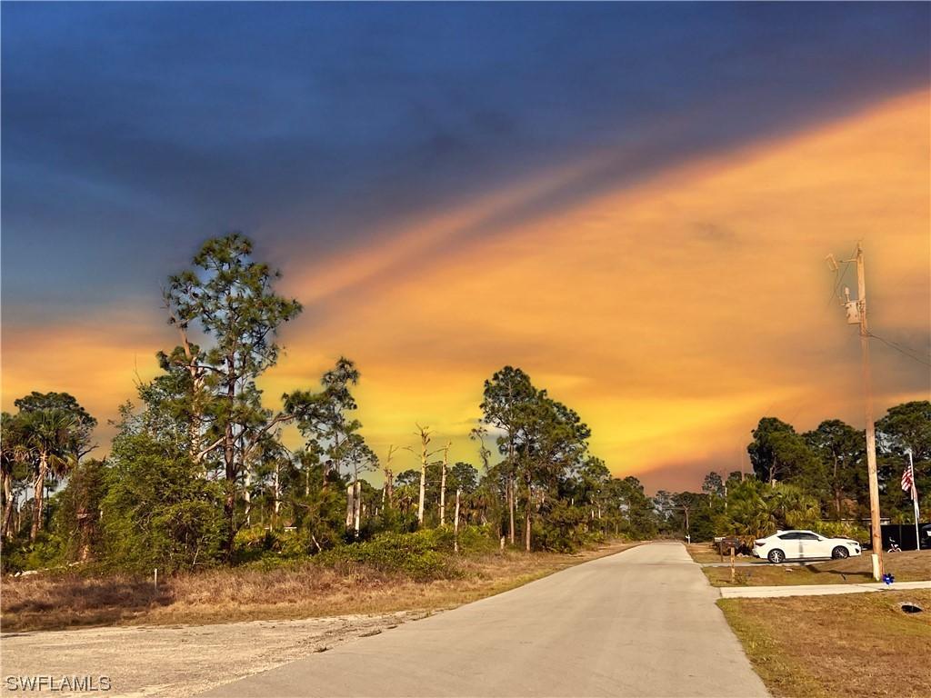 837 Foxtail St., Lehigh Acres, FL 33974