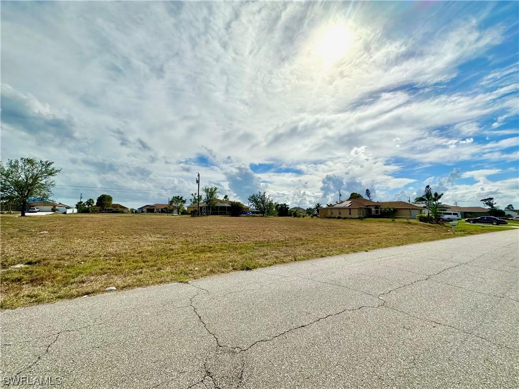 2050 NE 20th Ln., Cape Coral, FL 33909