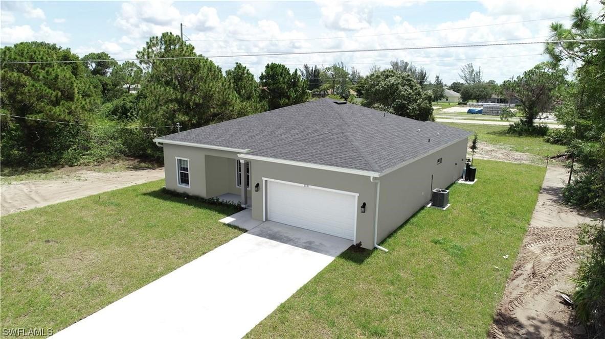 725 Essex Ave., Port Charlotte, FL 33948