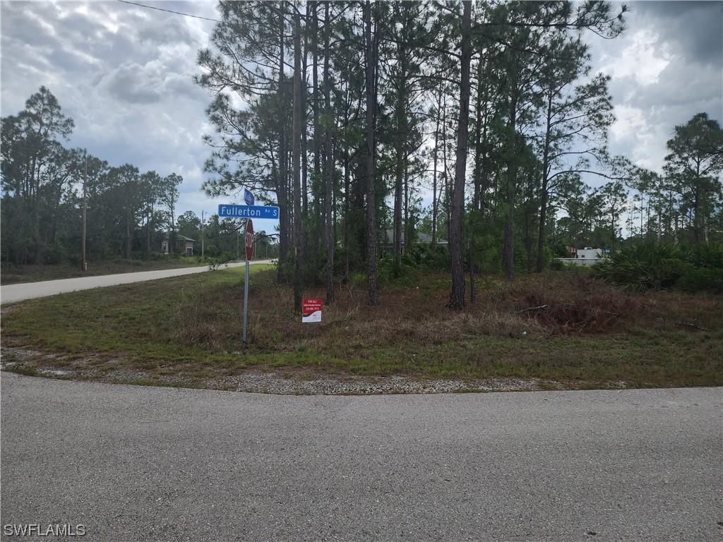 814 Fullerton Ave., Lehigh Acres, FL 33974