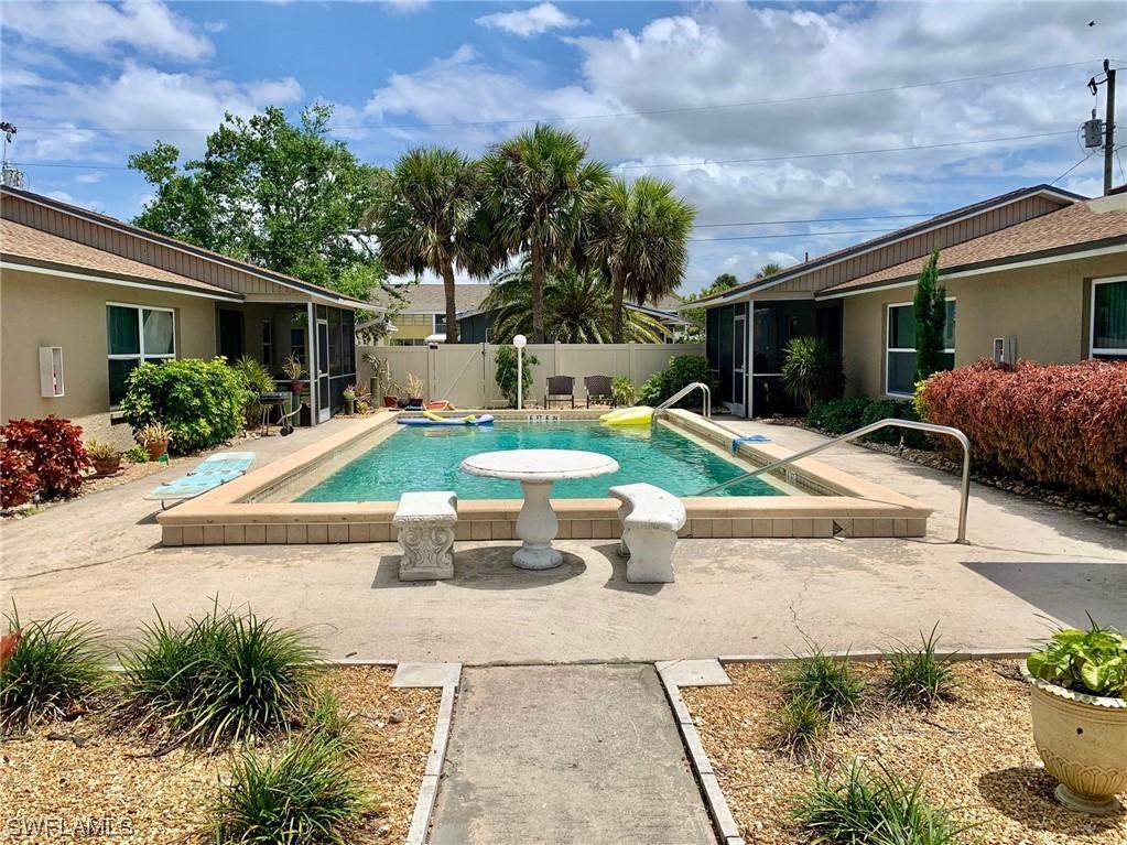 4607 SE 4th Pl. #1-4, Cape Coral, FL 33904