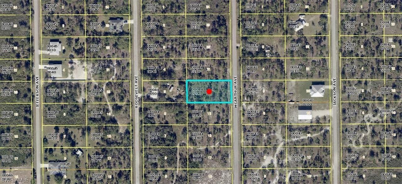 1115 Mcarthur Ave., Lehigh Acres, FL 33936