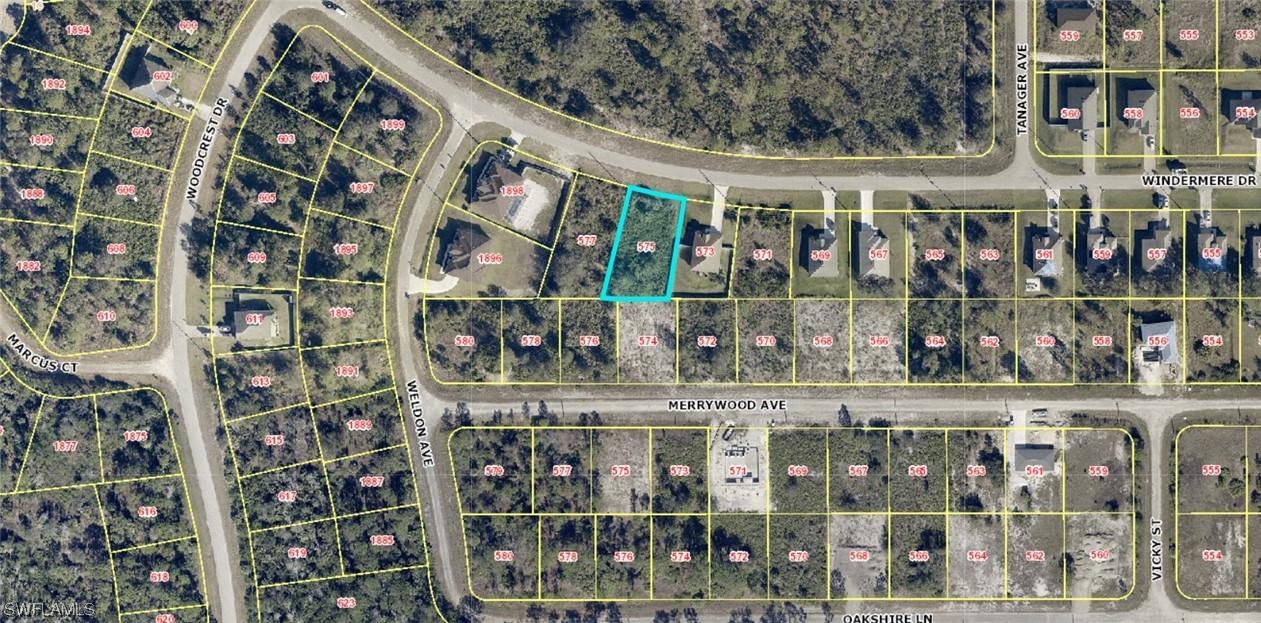 575 Windermere Dr., Lehigh Acres, FL 33972