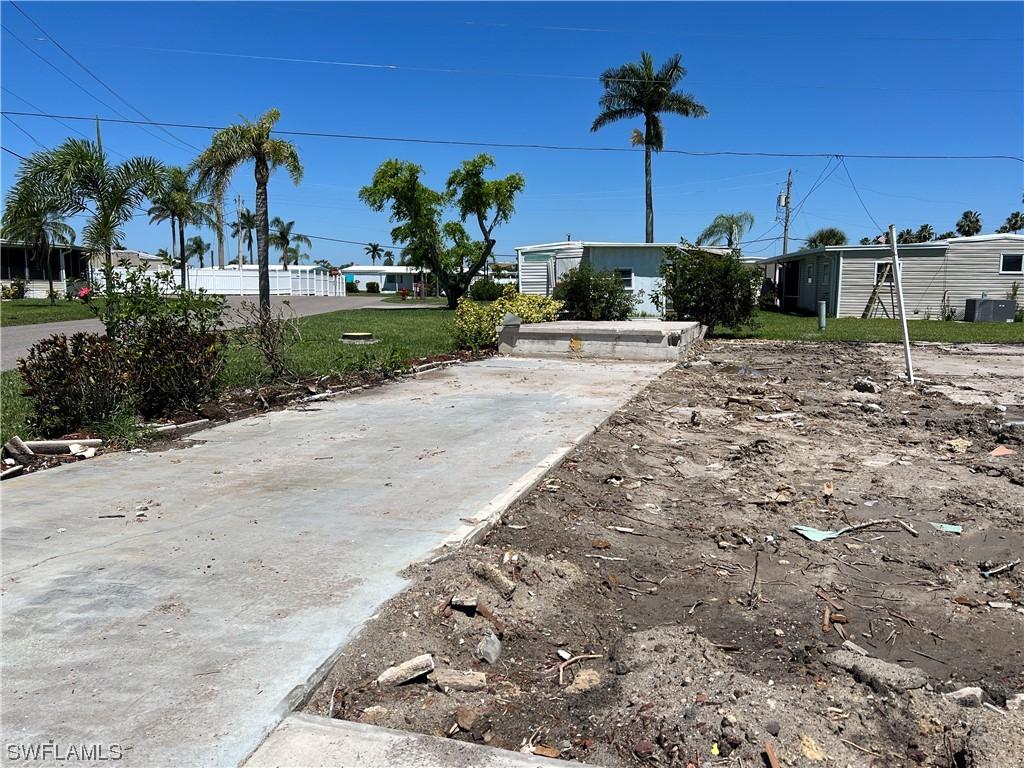 122 Shoreland Dr., Fort Myers, FL 33905