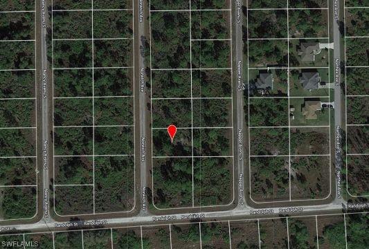 243 Norwich Ave., Lehigh Acres, FL 33974