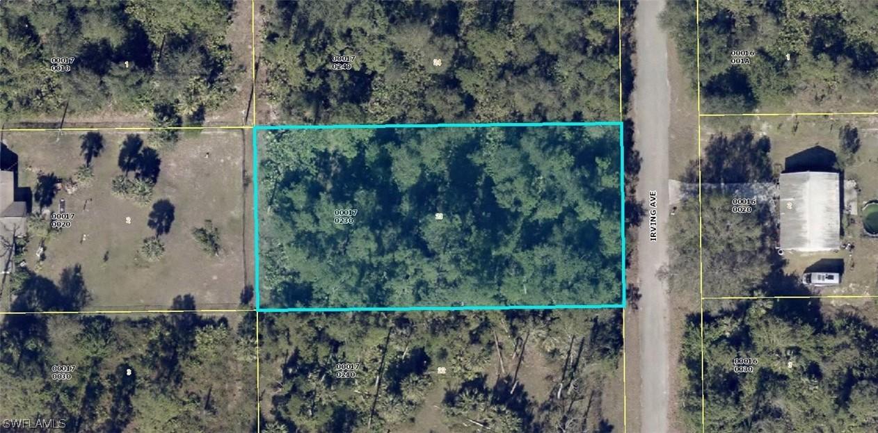 121 Irving Ave., Lehigh Acres, FL 33936