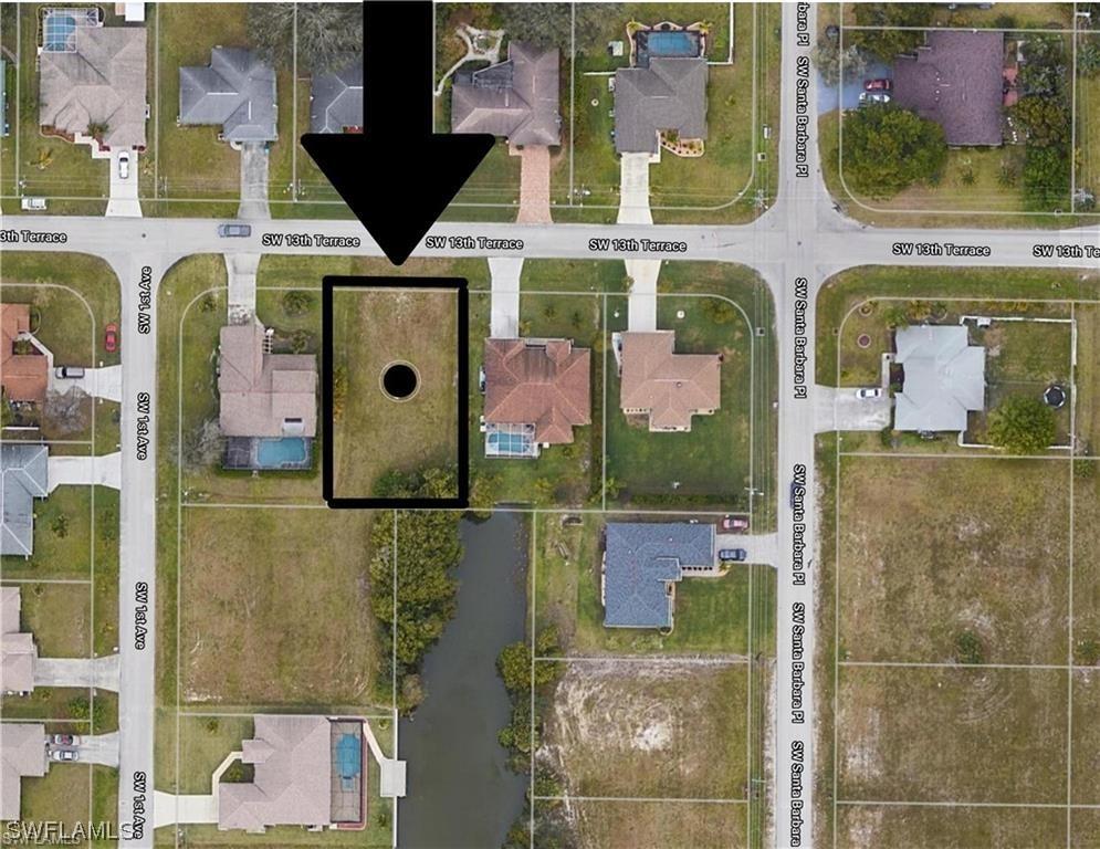 32 SW 13th Ter., Cape Coral, FL 33991