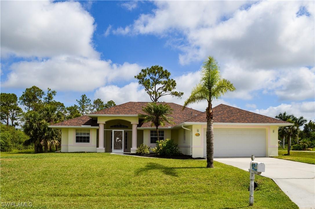 813 Julio Cir., Lehigh Acres, FL 33972