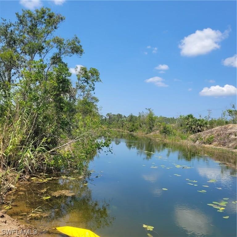 915 NE 32nd Ter., Cape Coral, FL 33909