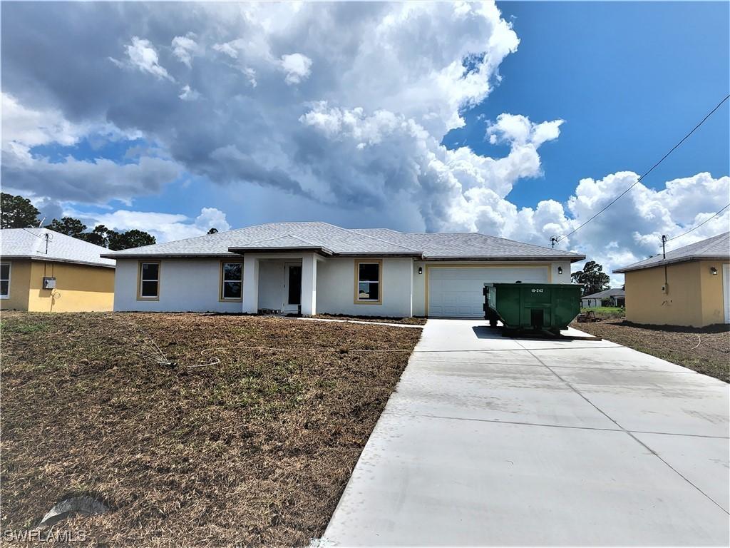2505 35th St., Lehigh Acres, FL 33976