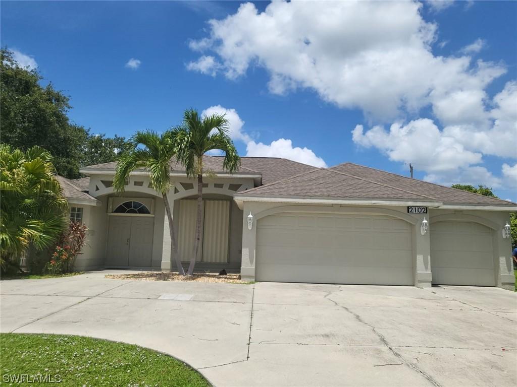 2102 Country Club Blvd., Cape Coral, FL 33990