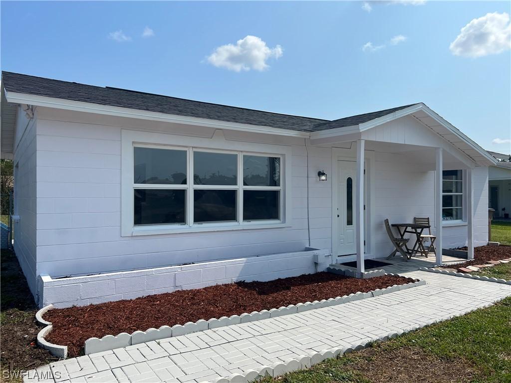 2253 8th Pl., Lehigh Acres, FL 33936