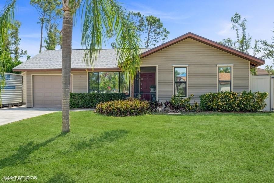 8145 Lake San Carlos Cir., Fort Myers, FL 33967