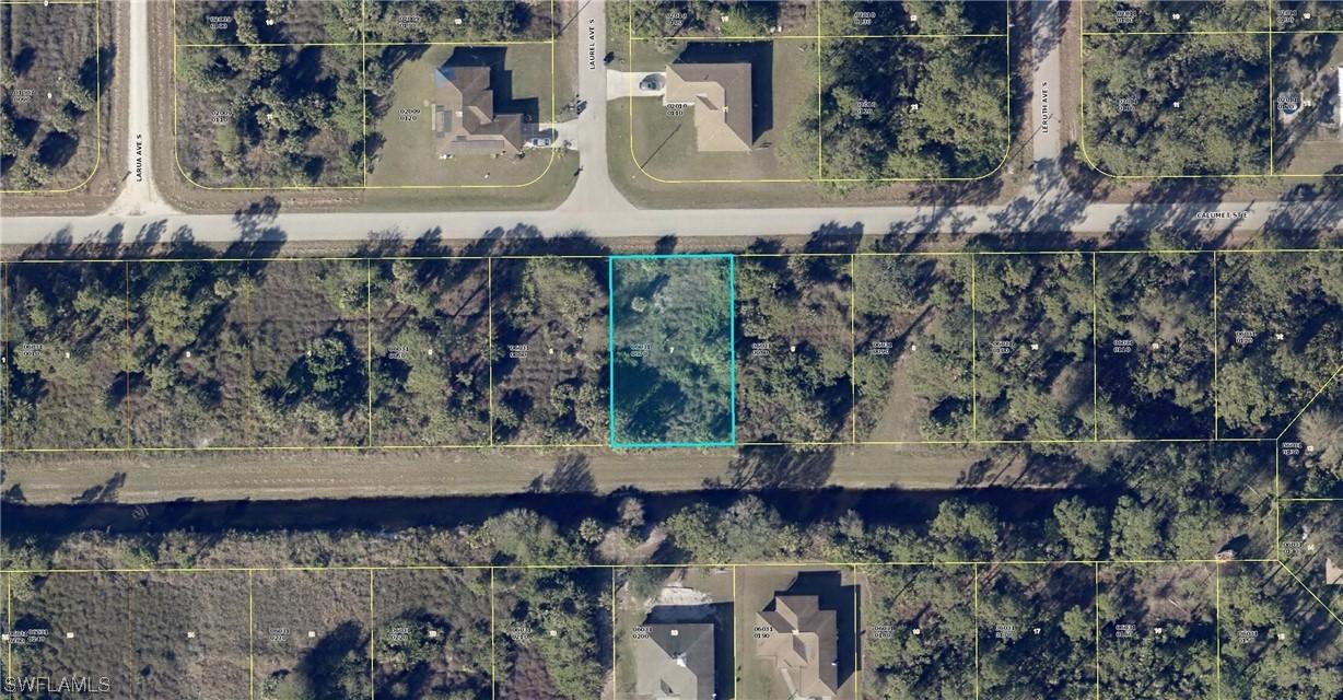 752 Calumet St., Lehigh Acres, FL 33974