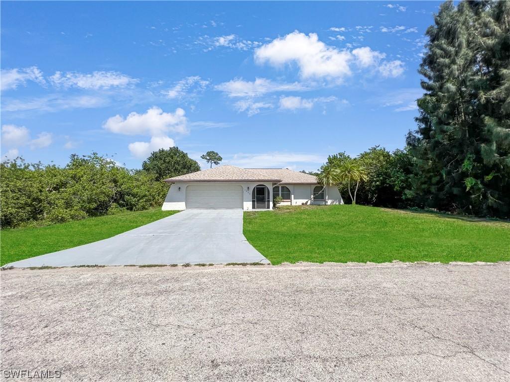 1020 Jefferson Ave., Lehigh Acres, FL 33936